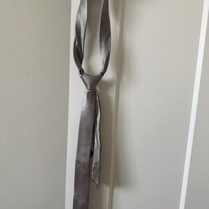 Elegant Gray Tie for Men